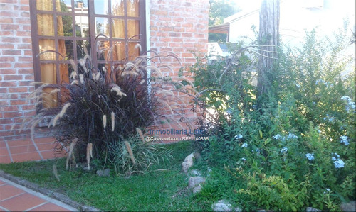 Venta Casa 2 Dormitorios En Salinas Con Gran Terreno