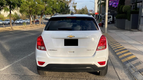 Imagen 3 de 13 de Chevrolet Trax