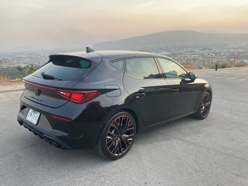 Cupra Leon 300Hp