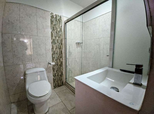 Imagen 16 de 23 de Jorge Febres Vende Town House En Res. Villa Del Bosque Atth-95