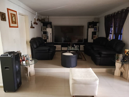 Casa En Venta Con Anexo Habitación Independiente