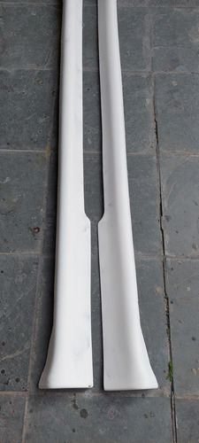 Spoiler Lateral Golf Mk4 R32 2 Portas
