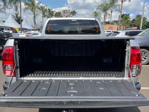 Imagem 13 de 15 de Toyota Hilux Srx 2.8 Prata 2019