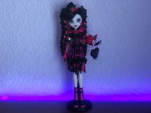 Muñeca Monster High Draculaura Sweet Screams Collector. (Usado)