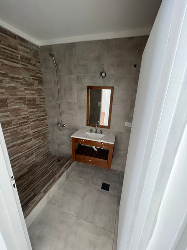Imagen 11 de 18 de Depto Tipo Casa, Ph Venta Villa Lynch 2 Amb