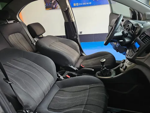 Chevrolet Sonic LT 1.6 MT