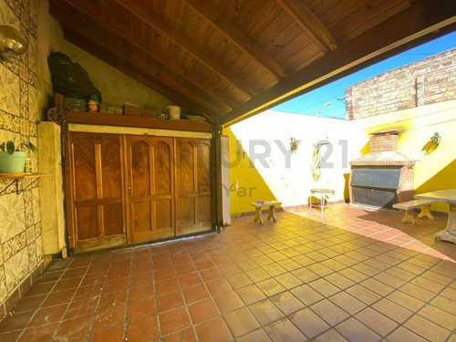 Imagen 15 de 30 de Venta Casa 5 Ambientes - Zona Avellaneda