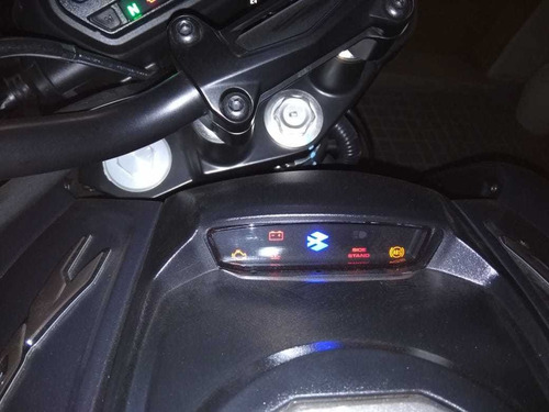 Imagen 3 de 12 de Bajaj Dominar 400