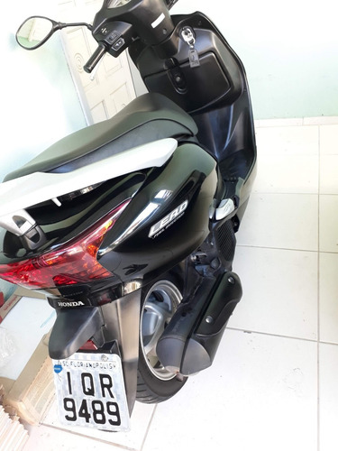 Linda Honda Lead Preta.. Econômica E Com Baixa Km..