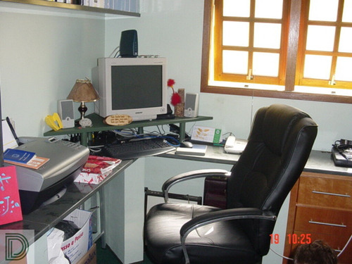 Imagem 10 de 15 de Ótima Casa Semi-isolada! 3 Dormitórios - Di1167
