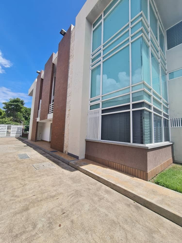 Imagen 1 de 17 de Bello Apartamento En Venta Edificio Loft 202, Campo B, Puerto Ordaz