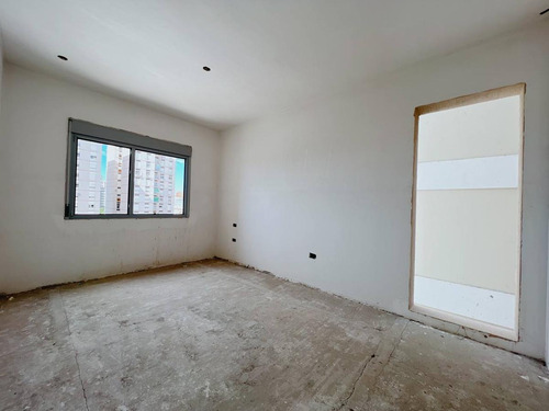 Imagen 16 de 28 de Piso - A Mts De Av. Alem - 180 Mts -