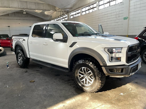 Imagen 3 de 15 de Ford Lobo Raptor 2018
