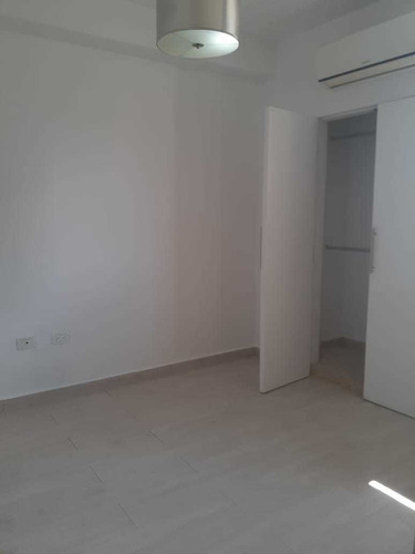 Imagen 16 de 23 de Espectacular Apartamento En Valle Blanco Con Planta Eléctrica 100%.