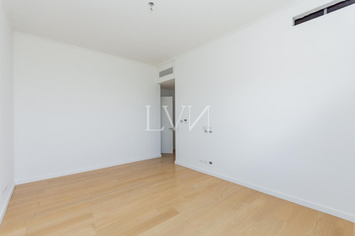 Venta-alquiler Departamento 5 Ambientes En Alvear Tower, Puerto Madero