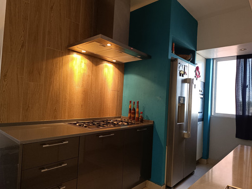 Elena Hidalgo Vende Apartamento En La Urbanización El Parral Residencia Royal Palace Posee Hermosa Vista, Fácil Acceso A La Autopista, Cercano A Centros Comerciales (solo Clientes)