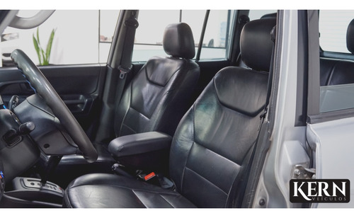 Mitsubishi Pajero TR4 2.0 4X4 16V 140CV FLEX 4P AUTOMÁTICO