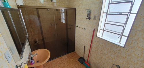 Casa P/ Alugar Na Lapa - Próximo A Estação De Trem - 3x Quartos - 2x Vagas Garagem