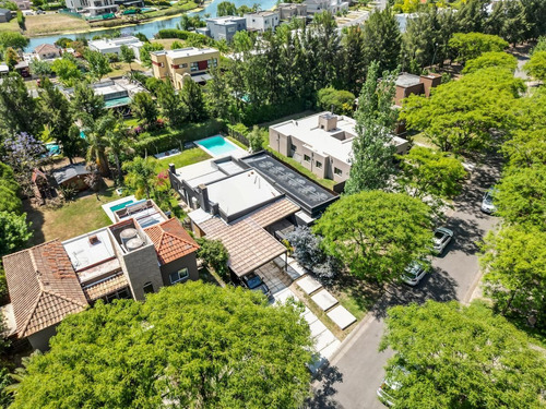 Imagen 2 de 30 de Casa En Venta | Barrio San Agustin | Villa Nueva | Tigre