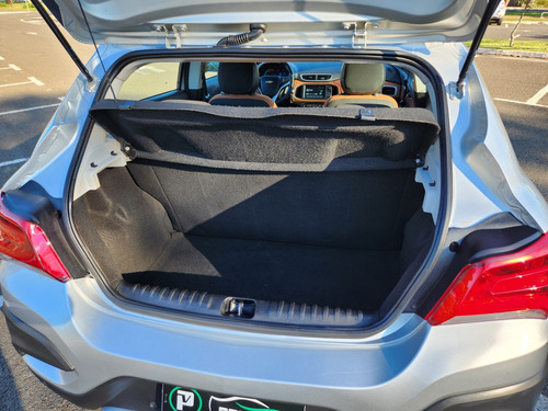 Chevrolet Onix 1.4 MPFI ACTIV 8V FLEX 4P MANUAL