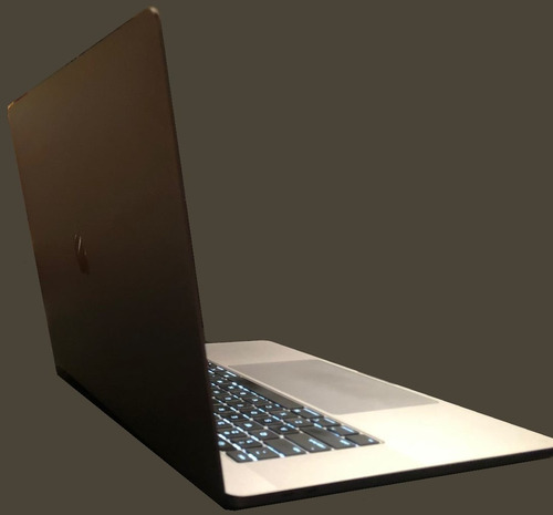 Mac Book Pro I9-9na. Gen. 32-ram 2019 Disco M2. 1-tera. (Usado)