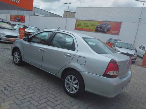 Toyota Etios 1.5 X Plus Sedan 16v Flex 4p Automático