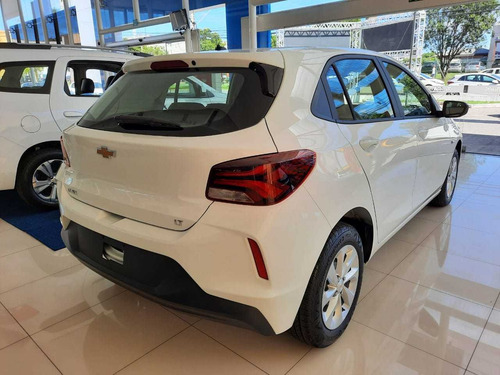 Imagem 2 de 12 de Chevrolet Onix Lt 1.0 (flex)