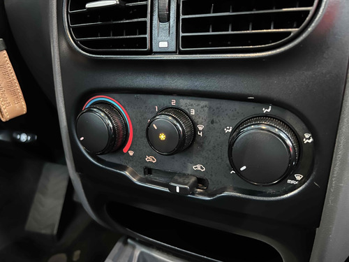 Fiat Strada 1.4 MPI WORKING CD 8V FLEX 3P MANUAL