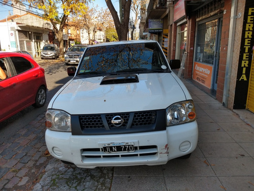 Nissan Np 300, En Excelente Estados Kilometros Reales
