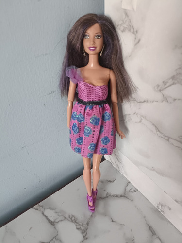 Muñeca Barbie Sassy Fashionista Articulada 