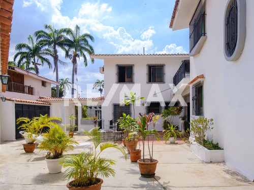 Imagen 5 de 10 de Marlyn Padrón Casas En Colinas De Guataparo Casas En Venta En Valencia