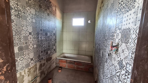 Imagen 11 de 12 de Casa 3 Ambientes Con Dependencia En Venta En Ituzaingó Norte