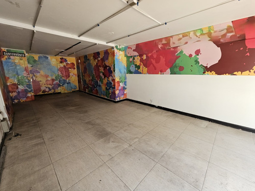 Local Comercial / Merced / Parque Forestal / Baquedano