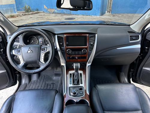 Mitsubishi Montero