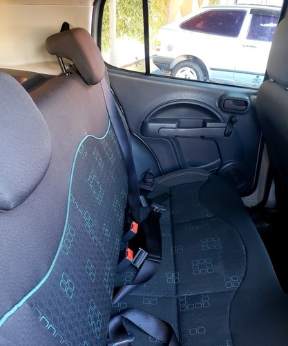 Imagem 6 de 9 de Fiat Uno 2014 1.4 Economy Flex 5p