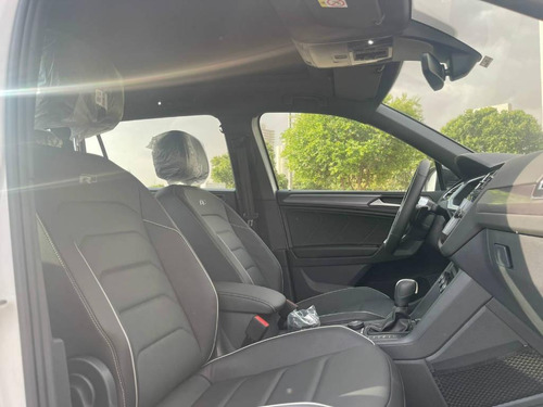 Imagem 11 de 12 de Volkswagen Tiguan Allspace 350tsi R-line .pack Black .
