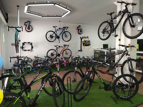 Imagen 2 de 3 de Soporte Para Bicicleta Tipo L Para Exhibicion Base Piso