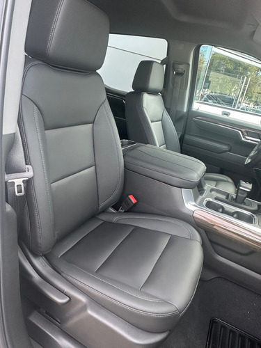 Chevrolet Cheyenne 5.3 Doble Cab Rst 4X4 At
