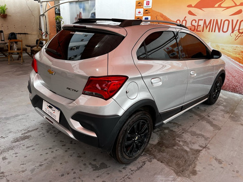 Chevrolet Onix 1.4 Activ SPE/4