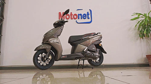 Imagen 17 de 22 de Tvs Ntorq 125 Scooter 0km 2023 Azul Gris Rojo Motonet