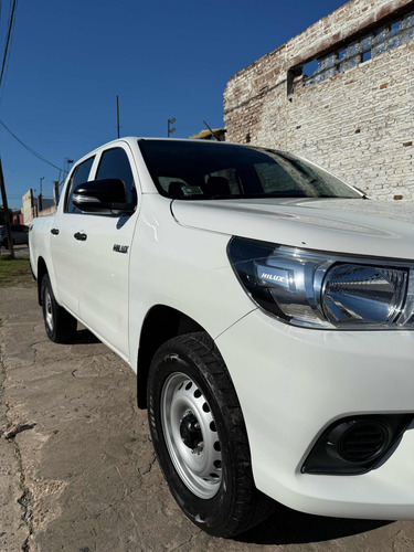 Toyota Hilux 2.4 Cd 150cv 4x2