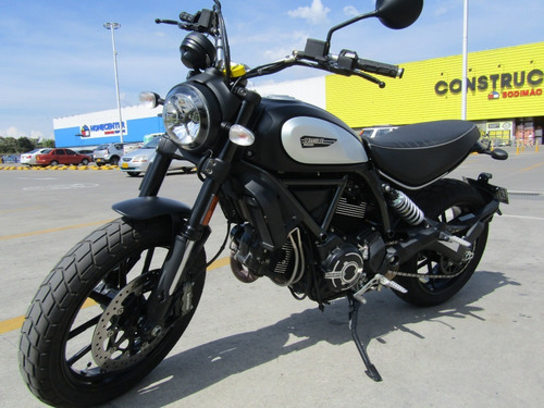 Imagen 1 de 12 de Ducati Scrambler 800 Dark