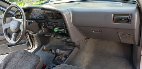 Toyota Hilux 3.0 D/cab 4x4 Sr 2002