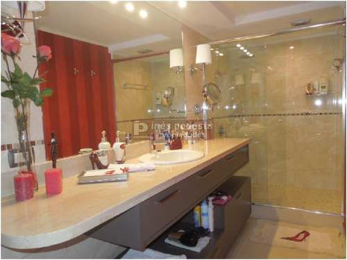 Apartamento En Venta, Mansa, Punta Del Este, 3 Dormitorios.- Ref: 7376