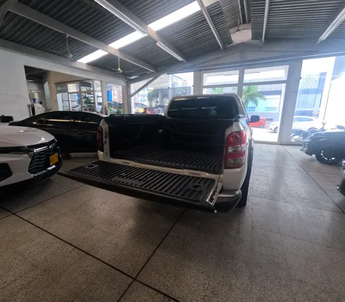 Mitsubishi L200 2.5l