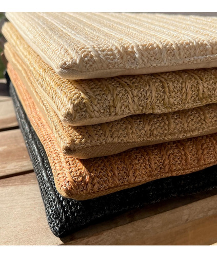 Almohadón Relleno Diseño Malibu Para Sillas 40x40x7cm Negro Liso