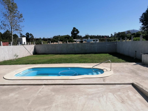 Casa Con Gran Terreno En Piriapolis