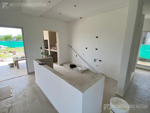 Imagen 21 de 21 de Lindísima Casa En San Ramon