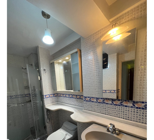 En Venta Apartamento De 249m2. Urb. Chacao