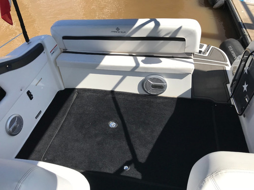 Lancha Crucero Quicksilver 2700 Volvo 300 Hp Dp Año 2016